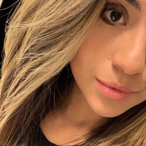 Meet your Posher, Leslie